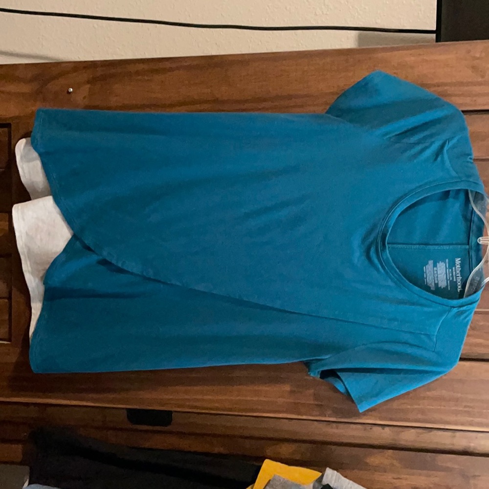 Motherhood maternity nursing shirt